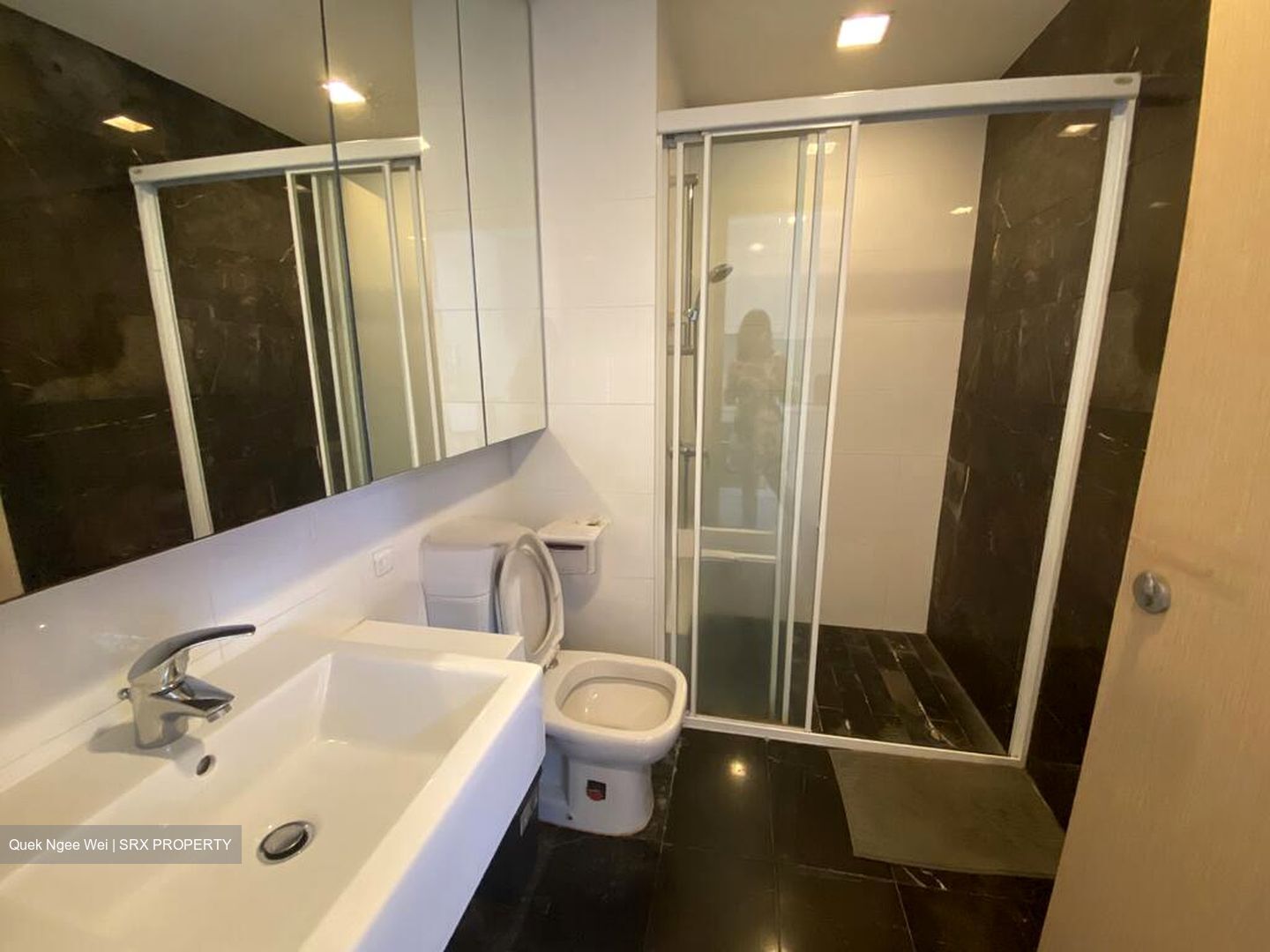 Residences Botanique (D19), Condominium #502804761